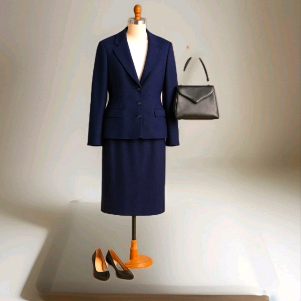 Vintage Bleyle Virgin Wool Skirt Suit. Blazer 18 / Skirt 16. Made in Germany.
